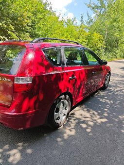 Hyundai I30 kombi, 1,4 benzín,Nová STK ČR 1. Majitel - 5