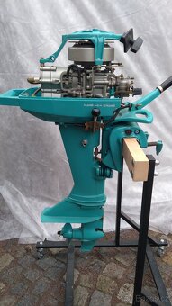 Lodní motor Moskva - 5
