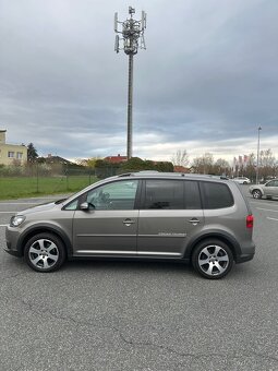 Volkswagen Touran Cross 2,0tdi - 5