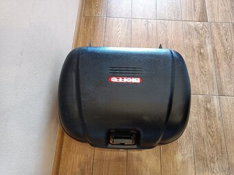 Box na motorku nebo skútr - 5