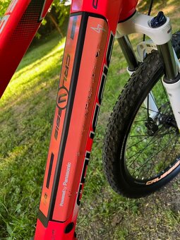Crussis E-guera 7.6 - 5