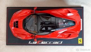 Ferrari LaFerrari Rosso Corsa 322/Carbon Fibre 1:18 BBR - 5