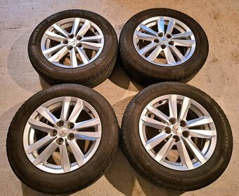 215/60/17 letní pneu na alu mitsubishi - 5