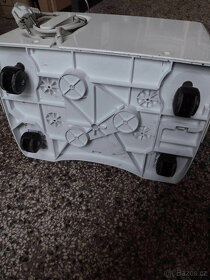 Kompresor z mobilní klimatizace - 5