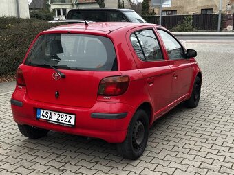 Toyota Yaris 1.0 VVT-i Klima Nová STK 5 dveří Rok 2005 - 5