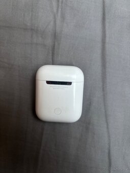 Apple AirPods 1 - 5