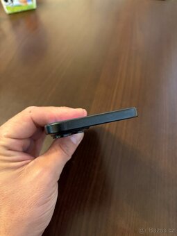Apple iPhone 15 Plus - 5