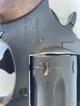 Plynová pistole colt Kora Brno 9 mm - 5