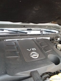Navara D40 3,0 V6 - 5