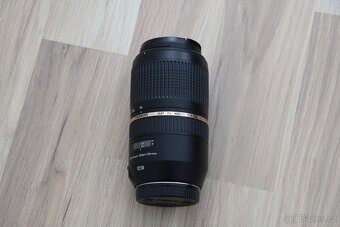 Objektiv TAMRON 70 - 300mm pro Canon - 5