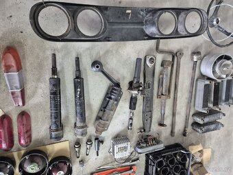 Prodám náhradní díly Tatra 603. - 5