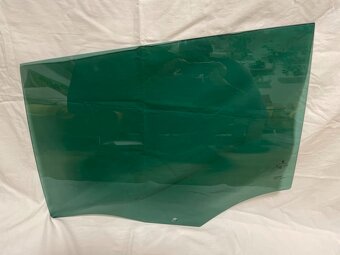 Boční skla Vw Passat B8 kombi R-Line - 5