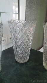 Prodám staré lisované vázy - 5
