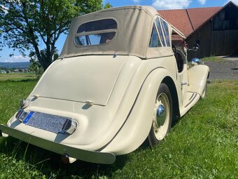 1950 Singer Nine Roadster- 1938 Singer Bantam Saloon 4 door - 5