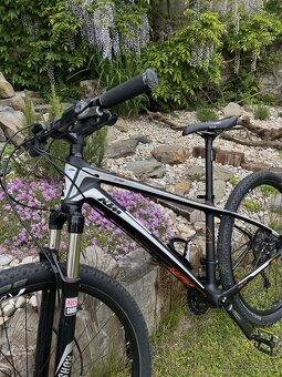 KTM Carbonové horské kolo - 5