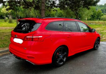 Ford Focus Combi edice Red & Black - 5