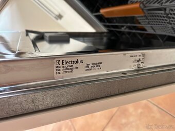 Vestavěná myčka Elektrolux - 5