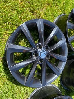 Prodám ALU disky Fabia / Rapid r16 - 5