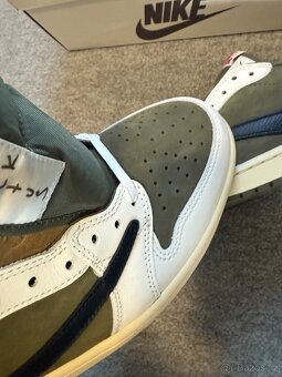 Jordan 1 low Travis Scott Medium Olive - 5