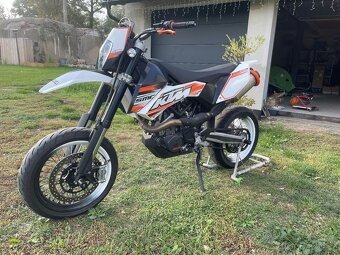 KTM SMC 690 - 5
