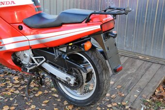 HONDA CBR 600F (PC19) - 5