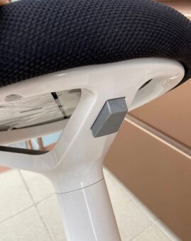 Fully designova polohovaci zidle k poloh. stolu - 5