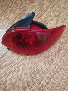 Zadní světlo Peugeot 206 - nové - 5