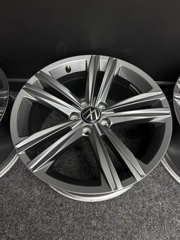 Alu VW 5x112 18” 3G8601025N - 5