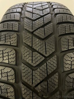 Orig Mercedes E W213 all terrain r19 245/45/19 95% - 5