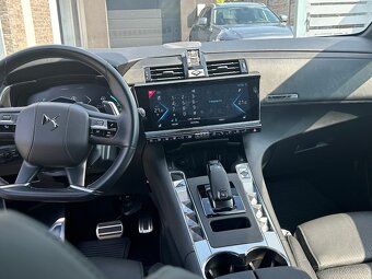 DS7 Crossback LOUVRE PLUG-IN Hybrid MAX Výbava 4x4 - 5