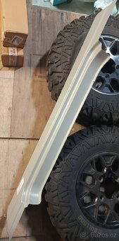 Práh Suzuki Samurai. - 5