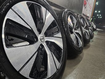 Zimní alu kola Volvo CX40 R18 - 5