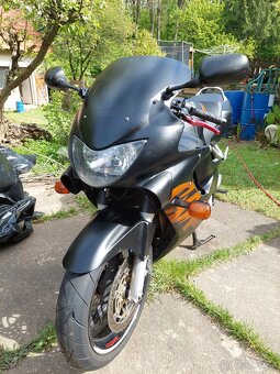 Honda CBR 600F - 5