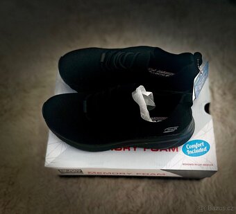 Skechers - 5
