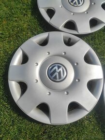 Sada 4 kusů poklic Volkswagen (16") - 5