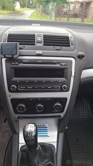 Škoda Octavia 2 FL combi 2.0 tdi - 5