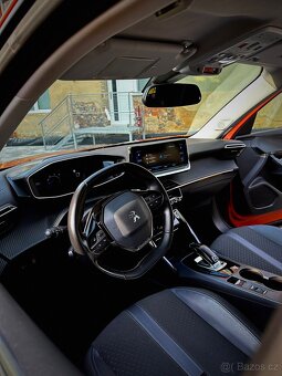 Peugeot 2008 SUV - 5