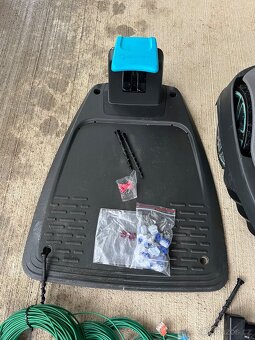 Prodám robotickou sekačku GARDENA Sileno City 400 - 5