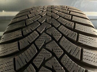 255/55 R19 111V - 5