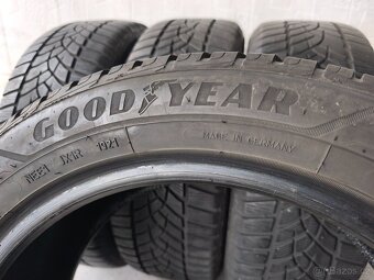 205/55 r17 zimní pneumatiky GOOD YEAR Ultra Grip Performance - 5