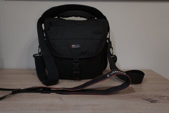 CANON 1300D + 18-55mm f/3.5-5.6 III - 5