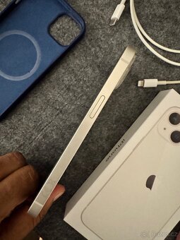 iPhone 13 128 GB, bílý, ve stavu A+ - 5