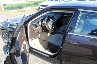 Lancia Thema 3,0 V6 176KW, EXECUTIVE, ČR, DPH, r.v. 2012 - 5