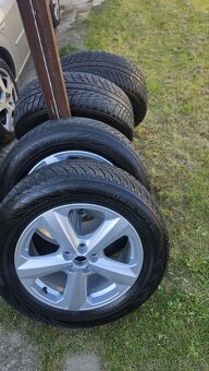 Zimní kola Nokian 235/60/R18 - 5