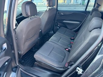 Opel Zafira tourer 2.0 diesel, 121 kw - 5