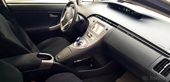Toyota Prius 1.8 hybridní pohon - 5