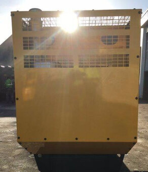 150 KVA - Perkins - 5
