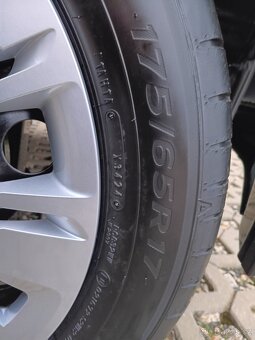 Prodám pneumatiky Falken Sincera SN110A 175/65 R17-87H. - 5