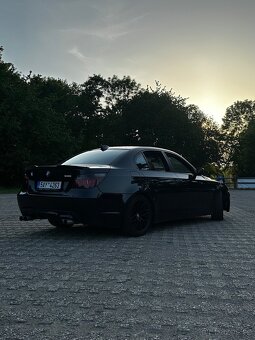BMW E60 545i - 5