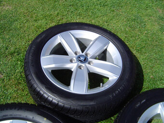 4XZIMNÍ HLINÍKOVÁ KOLA ŠKODA KAROQ,OCTAVIA,PASSAT 215/55 R17 - 5